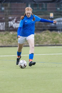 Bild 329 - wCJ Eimsbuettler TV - Holstein Kiel : Ergebnis: 0:1